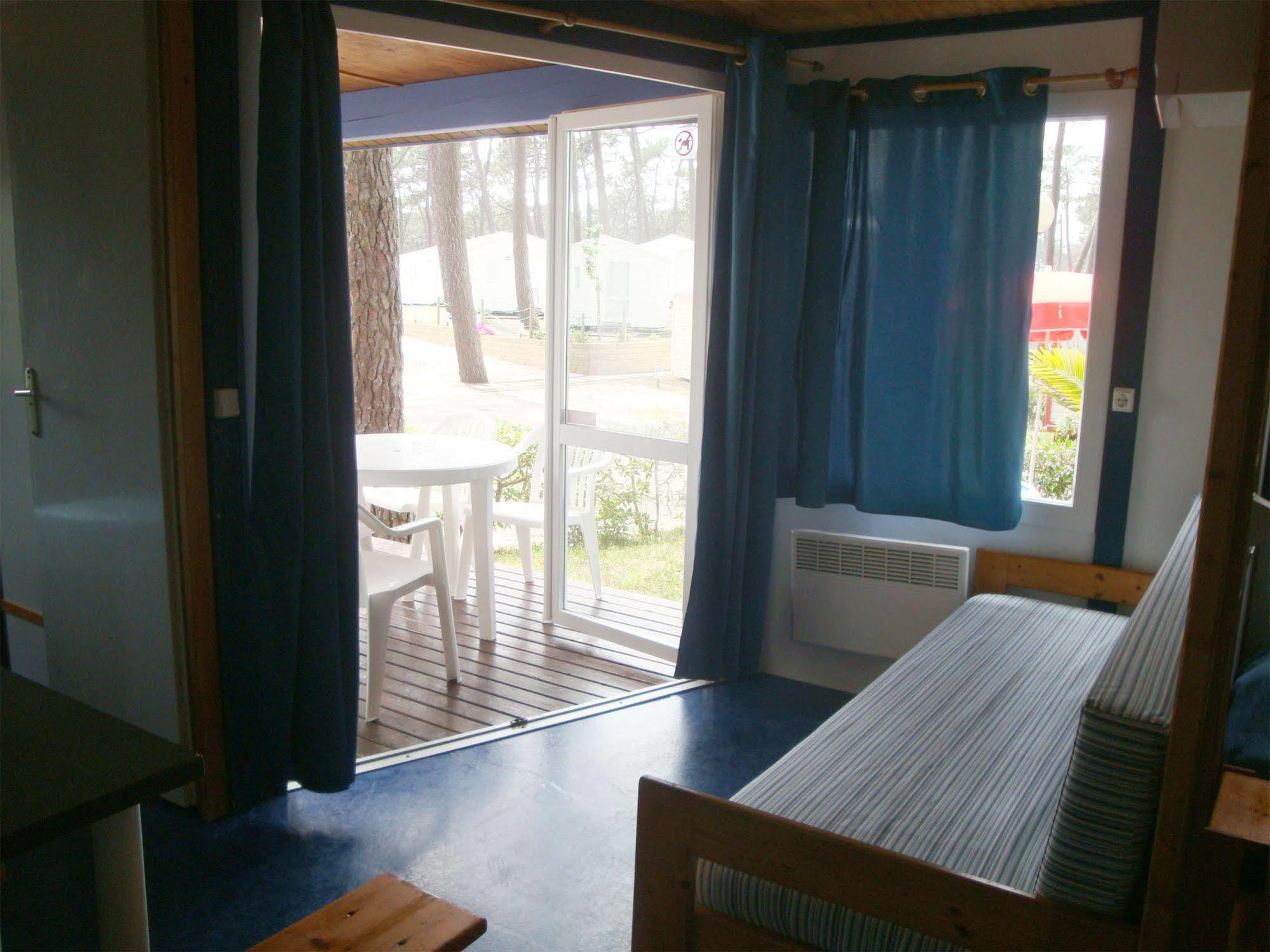 Camping Parque De Campismo Orbitur